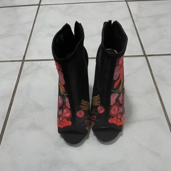 Never Worn Size 6 Jessica Simpson Floral Heels - Picture 1 of 4